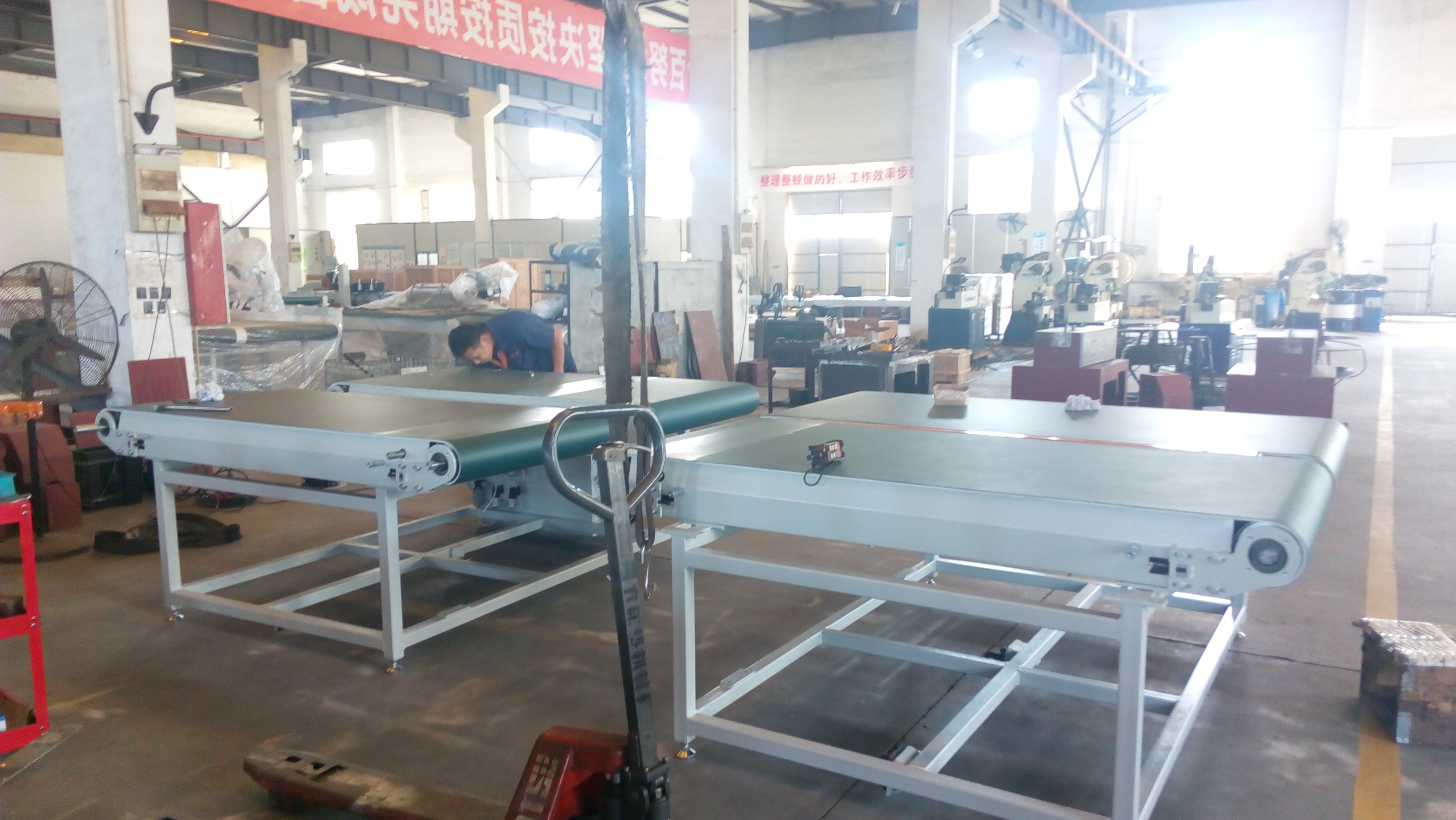 Mattress tape edge machine manufacturing craft is the guarantee for a perfect delivery to our customers