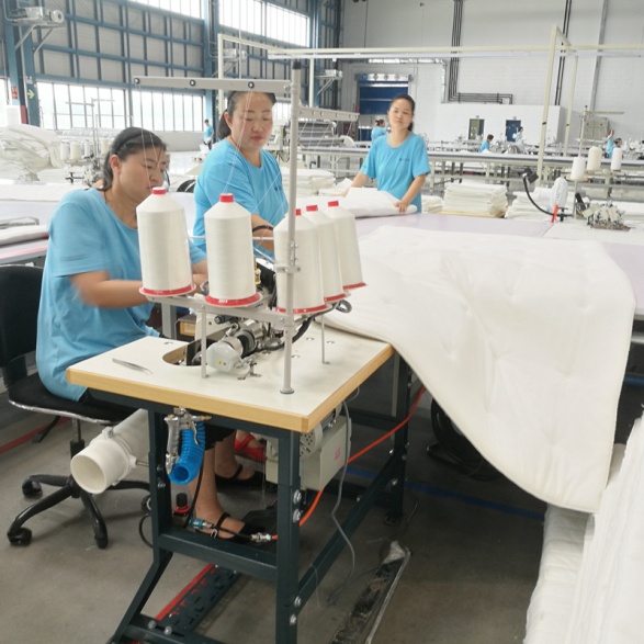 How to choose different types of mattress flanging machine for beginner